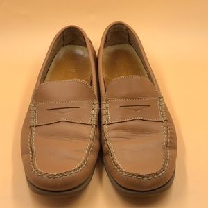 Lands End Brown Loafers Size 7.5 *Great Condition* Hardly Worn*